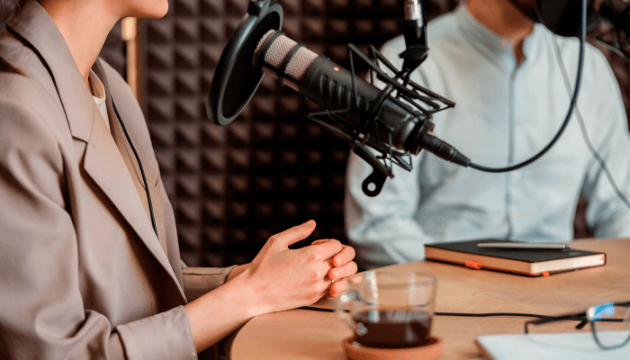 Advogado não pode participar constantemente de programa de TV ou rádio
