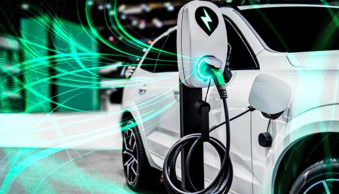 Venda de carros elétricos em alta no Ceará levanta discussão sobre tomadas elétricas em condomínios